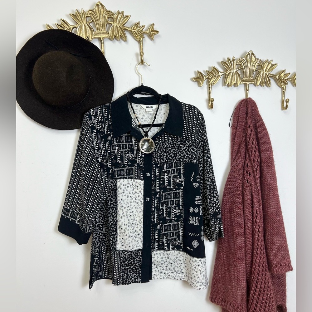 Patchwork embroidered print button down XL